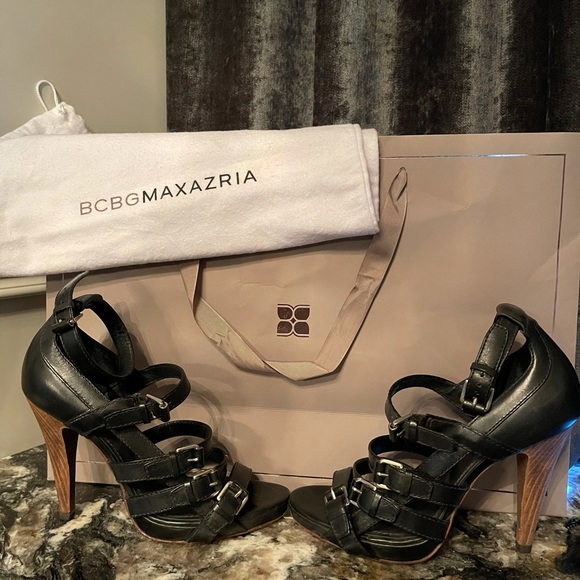 BCBG sandals - Picture 5 of 6